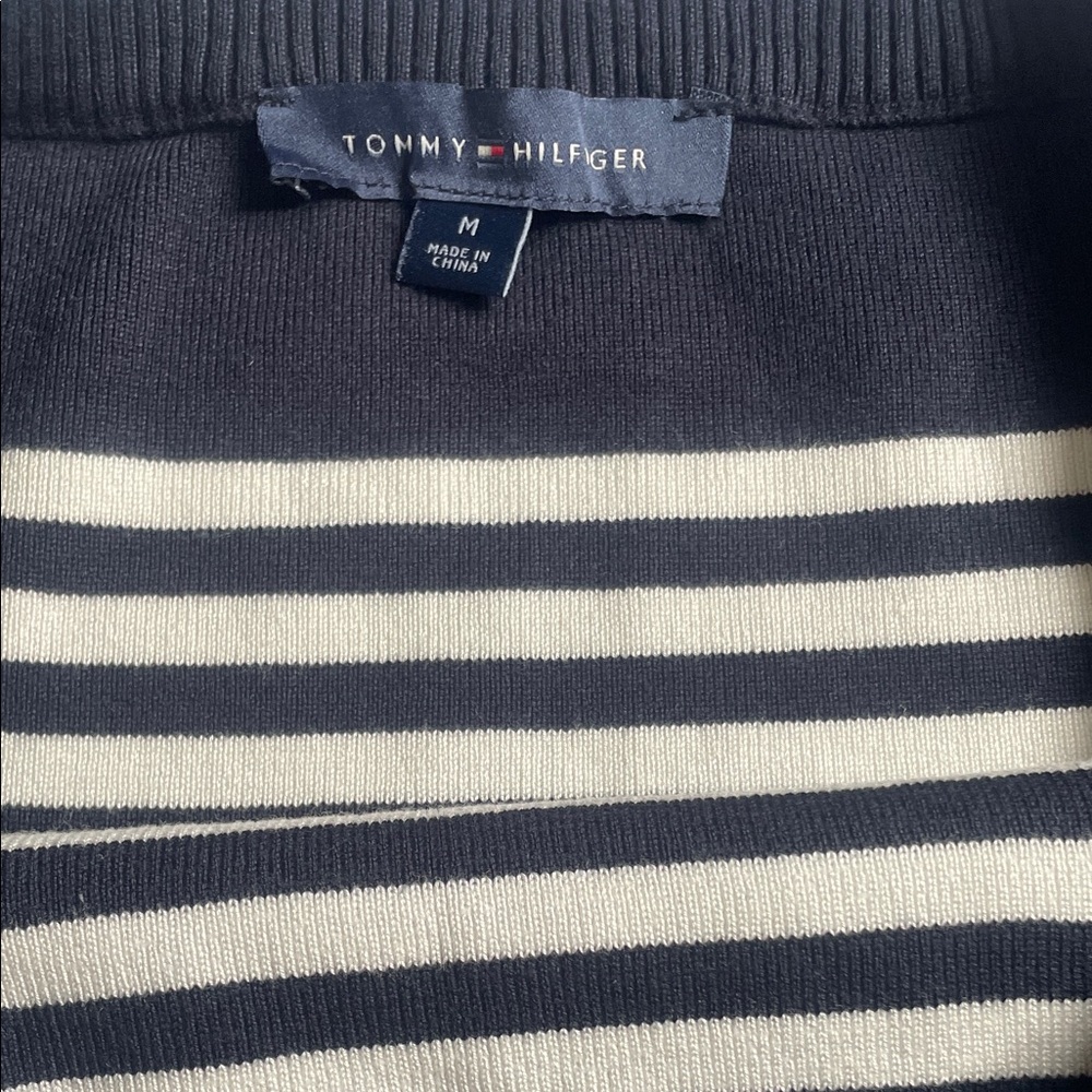 Tommy Hilfiger Navy & White Striped Knit Top - Classic Style - Medium - Picture 4 of 11